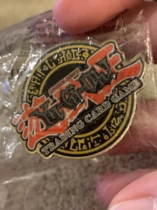Yu Gi Oh Trading Card Game Gold Tone Enamel Lapel Pin (GW5) - Picture 1 of 2