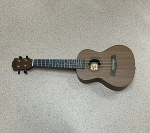 23-inch concert ukulele starter kit. - Picture 1 of 10