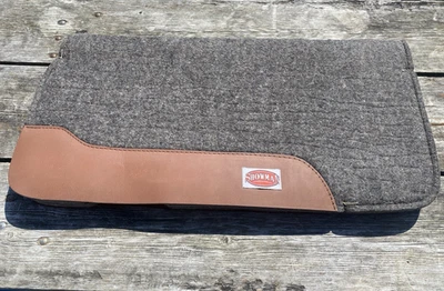 Showman 100% Mohair felt Western saddle pad w/vented spine 32" X 31" - Image 1 of 4