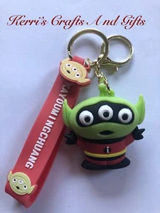 TOY STORY ALIEN DRESSED AS AN INCREDIBLE FIGURE KEYRING KEYCHAIN - Picture 1 of 2