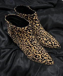 Leopard Print Boots Women Size 8 - Picture 1 of 10