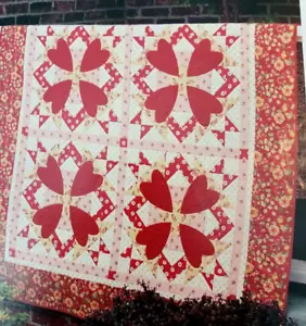 Stars of My Heart Pieced and Appliqued Quilt Pattern from Magazine 3 Sizes Given - Picture 1 of 2