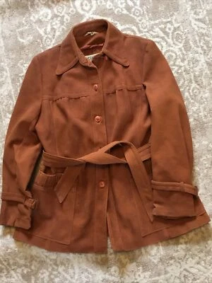 Abrigo de vinilo gamuza vintage World Fashions. Talla M? Limpieza limpia. ¡Bonito! Foto 1 de 4