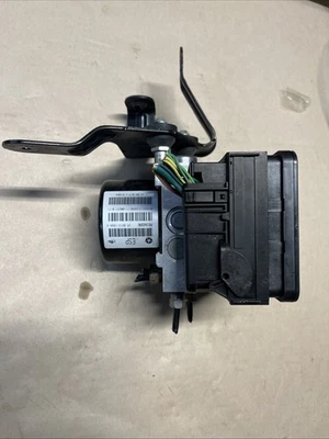 Dodge Nitro 2011 módulo ABS bomba de freno. Pieza OEM. Foto 1 de 4
