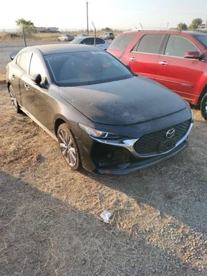 BLK LEFT REAR HEADREST DFS6-88-240-02 2021 MAZDA MAZDA 3 - Изображение 1 из 4