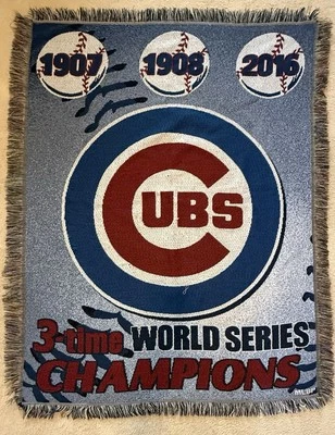 MLB Chicago Cubs 3 veces Campeones de la Serie Mundial 48”X 60” Tapiz 1907–1908–2016�� Foto 1 de 4