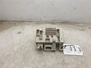BOITE À FUSIBLES CABINE TOYOTA 4 RUNNER SR5 4.0L 2003 - Photo 1/12