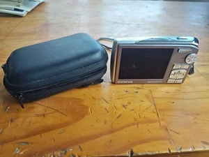 Olympus Stylus Tough 1010 / µ (mju) 1010 10.1MP Digital Camera - Black - Tested  - Picture 1 of 13