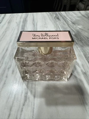 Eau de Parfum Spray Very Hollywood For Women de Michael Kors 3,4 fl oz Sin Caja Foto 1 de 4