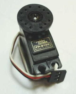 Servo S 135 Hochwertiges  0,11 sec. schnelles Kleines 1,9 kg. Servo Flug + Hubi - Bild 1 von 2