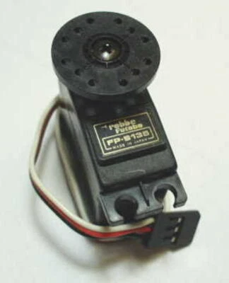 Servo S 135 Hochwertiges  0,11 sec. schnelles Kleines 1,9 kg. Servo Flug + Hubi - Bild 1 von 2