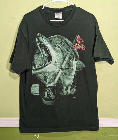 Vintage 90's Pro Player Phoenix Coyotes Hockey T Shirt Size Large USA Made Rare Cover