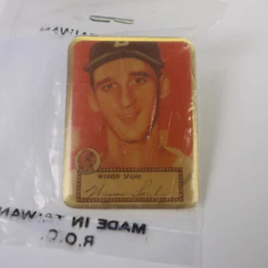 Boston Braves Warren Spahn 1952 replica cartolina foto spilla bavero MLB - Foto 1 di 2