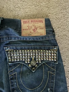 TRUE RELIGION STUDDED JEANS 31X31 RARE - Picture 1 of 4