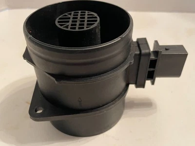 Sensor MAF de flujo de masa de aire para Mercedes-Benz Sprinter 2500 3500 3500XD 2010-21 Foto 1 de 4