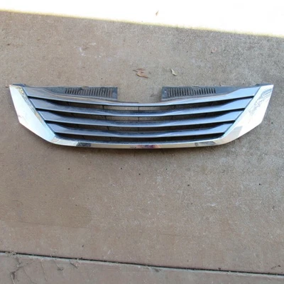 2011 12 13 2015 2016 2017 TOYOTA SIENNA RADIATOR GRILLE GRILL OEM 53101-08070 - Image 1 of 4
