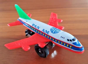 AVIÓN DE JUGUETE DE FRICCIÓN DE HOJALATA SAITO JAPÓN VINTAGE AÑOS 60 PAN AM RARO NUEVO STOCK ANTIGUO - Imagen 1 de 5