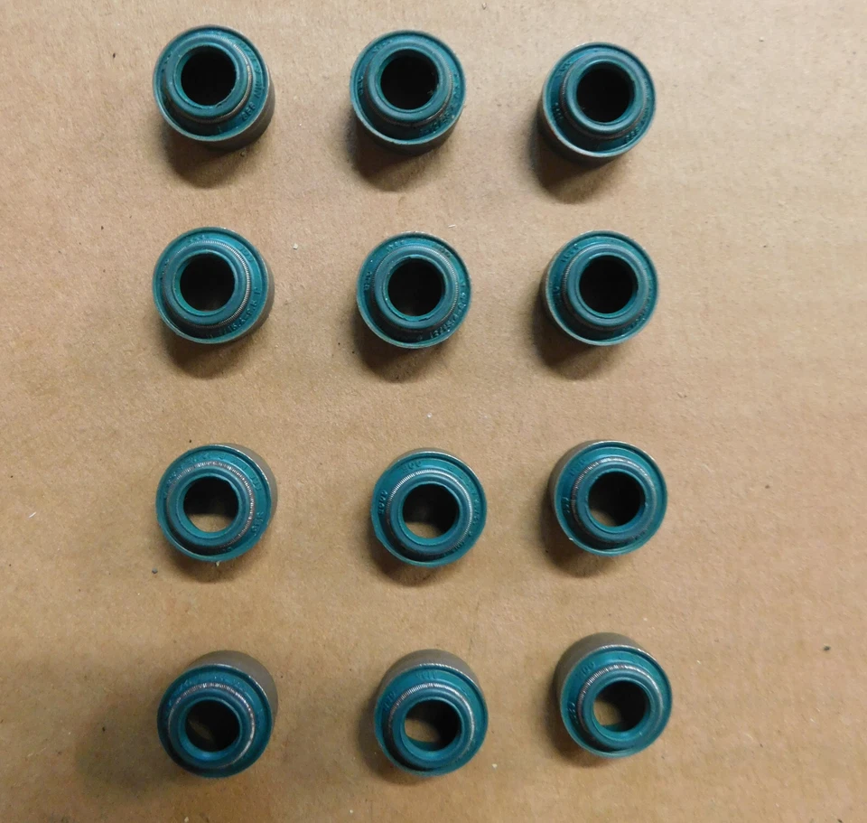Detroit 10181 Valve Stem Seals set for 1986-92 Ford 177 2.8 1990-2001 244 4.0 V6 - Image 1 of 1