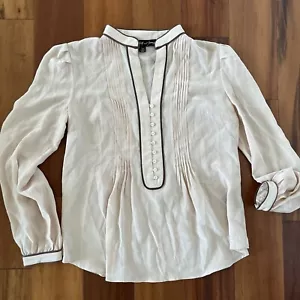 Elizabeth And James Women's Size XS Beige 100% Silk Blouse Top - Leather Details - Picture 1 of 9