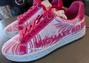 Michael Kors Poppy Espadrille Sneakers Palm Leaves Electric Pink Size 7.5 New - Picture 1 of 11