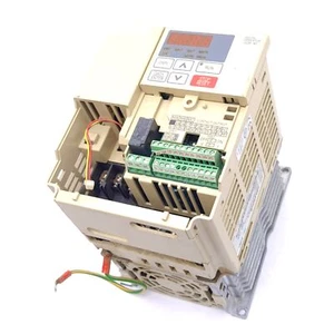 Inversor Yaskawa CIMR-V7CC41P5 VS-606V7, trifásico, salida 0-460VAC 4,8A, *sin panel - Imagen 1 de 8