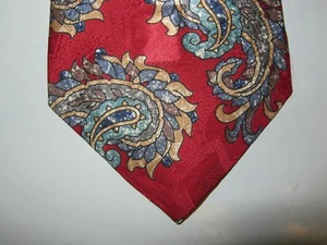 Oscar de la Renta SILK Tie Necktie 56 x 3.75 red green beige 14060 - Picture 1 of 5