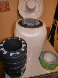 Windeleimer „Sangenic“ von Tommee Tippee und 6 Nachfüllkassetten - Bild 1 von 4