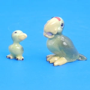 Hagen Renaker Miniature PARROT MAMA & BABY Vintage Bird Figurine Set - Picture 1 of 7