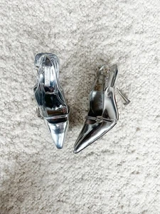 Larroude Ines Pumps Silber Lack Heels Größe 7,5 - Bild 1 von 5