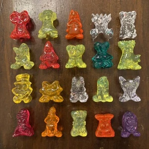 1 Clear SET of 1998 MUTANTS Gogos Crazy Bones with Eggy - Picture 1 of 3