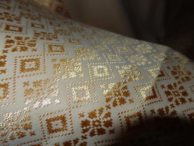 festliche Tischdecke gold/beige apartes Muster 240x200cm Fransen - Bild 1 von 4