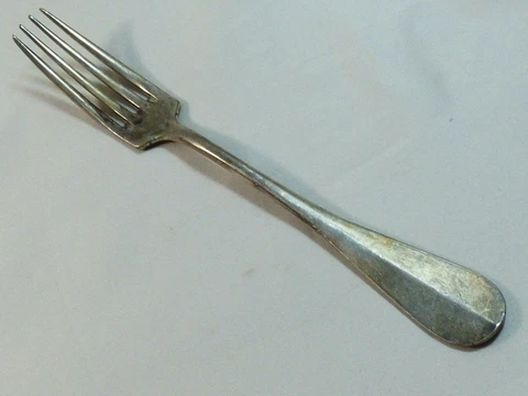 Vintage 100 H Beard Silver Hallmarked dinner or serving fork Fidelio style 8.5"L Cover