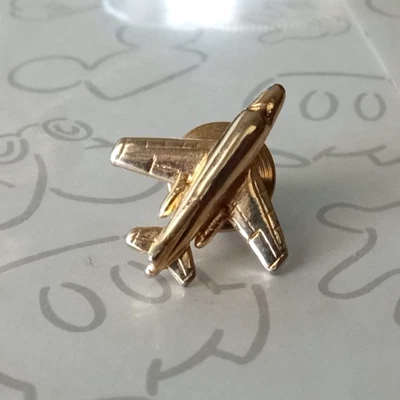 Pin de solapa vintage Jet Airplane Tie Tack tono dorado Foto 1 de 2