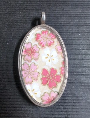 Colgante Sakura Rosa Flor de Cerezo Ovalado Doble Cara Plata de Ley 925 *Leer* Foto 1 de 4