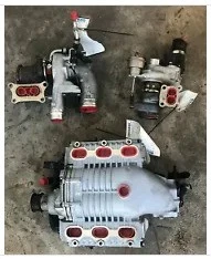 Turbocompressor Mercedes-Benz GL Class 2013 fabricante de equipamento original 120k milhas - Imagem 1 de 3