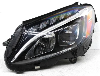 Faro LED del lado izquierdo del conductor OEM para Mercedes-Benz Clase C carcasa astillada Foto 1 de 4