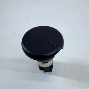 VAUXHALL CORSA E 12V CIGARETTE LIGHTER POWER SOCKET OUTLET PORT 14-19 - Picture 1 of 12