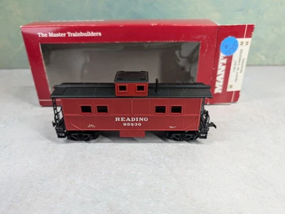 USED Mantua 726-621 HO Scale Heavy 36' Caboose Reading #92830 - Image 1 of 4