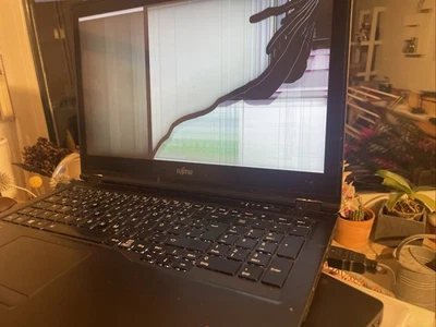 Fujitsu Laptop U758 - Bild 1 von 3