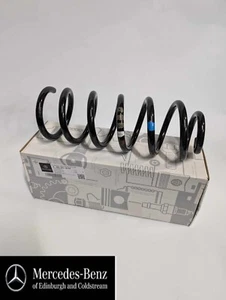 Genuine Mercedes-Benz Front Suspension Spring C Class 205 A2053211804 - Picture 1 of 1