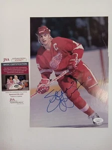 Steve Yzerman Signed Autograph Magazine Photo Page JSA -* # - Picture 1 of 6
