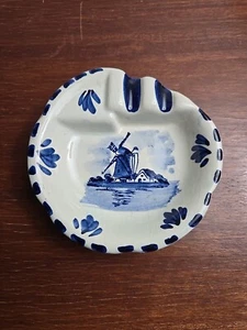Delft Blauw Hand Painted Ashtray - Picture 1 of 10