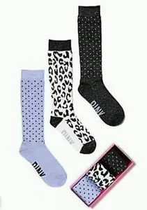 NUEVO"" JUEGO DE CALCETINES ROSA ADORNADO DE VICTORIA'S SECRET TALLA ÚNICA - PAQUETE DE 3 - ¡LINDO!!¡! - Imagen 1 de 6