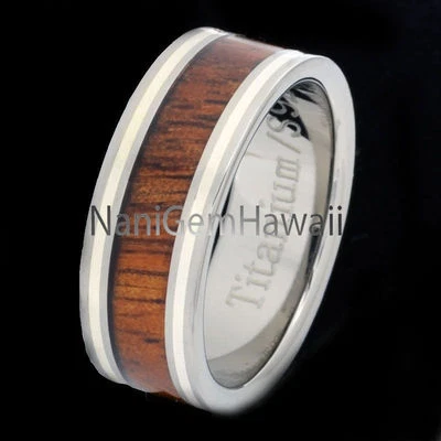 Anillo de banda hawaiana de titanio de madera de koa de 8 mm con 2 líneas borde plano plateado Foto 1 de 2