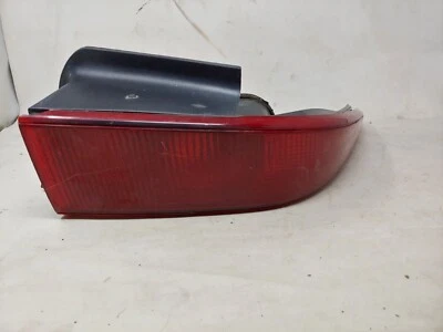 Cuarto de luz trasera derecho pasajero OEM montado en panel 1992-98 BUICK SKYLARK  Foto 1 de 4
