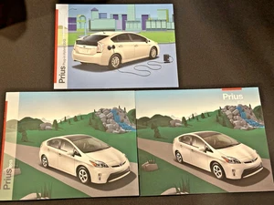 2013 & 2014 Toyota Prius Hybrid 20-page Original Car Sales Brochure Catalog - Bild 1 von 4