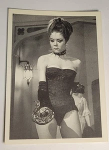 Vintage 1992 The Avengers Cornerstone Trading Card #43 Snakes Alive Mrs Peel B&W - Foto 1 di 3