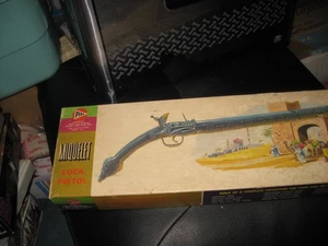 Vintage 1:1 scale Miquelet Turkish Rifle by Pyro from 1960s - Picture 1 of 2