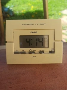 RELOJ DESPERTADOR CASIO DQ-581. - Imagen 1 de 6