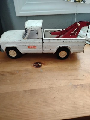 Vintage Tonka 9 inch Jeep Wrecker Tow Truck Pressed Steel 1960s - Image 1 of 4